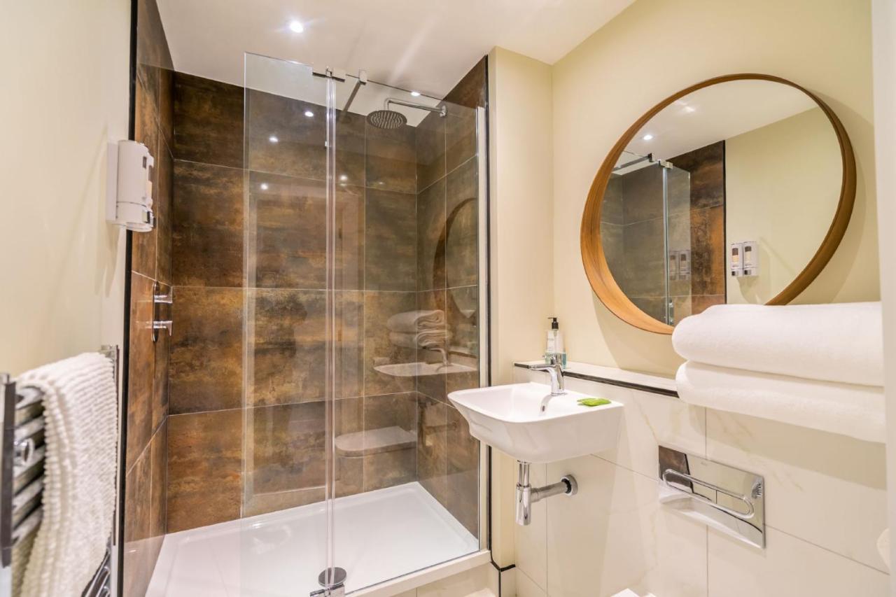 York Staycation With Free Parking Exterior photo